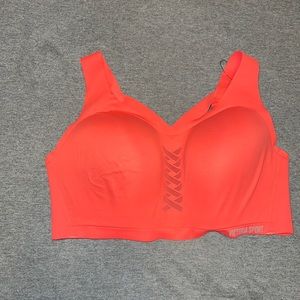 VS Sport Sports Bra